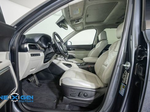 Used 2022 Kia Telluride SX w/ SX Prestige Package AWD/4WD image 11