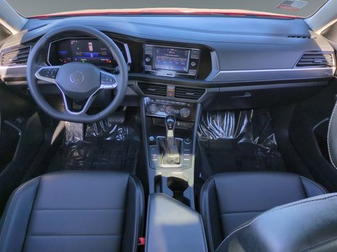 Used 2022 Volkswagen Jetta SE image 10