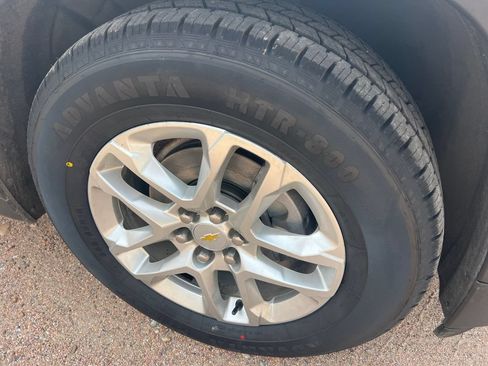 Used 2020 Chevrolet Traverse LT AWD/4WD image 9