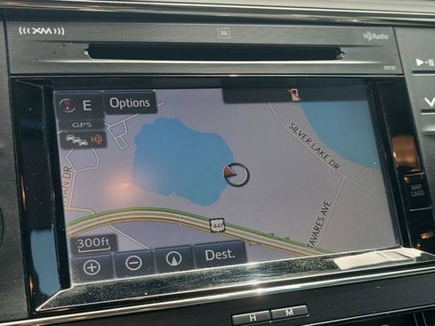 Used 2016 Toyota Avalon Limited image 22