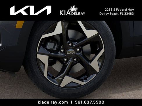 New 2025 Kia Seltos S image 9