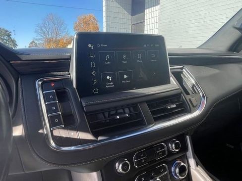 Used 2023 GMC Yukon XL SLT image 19