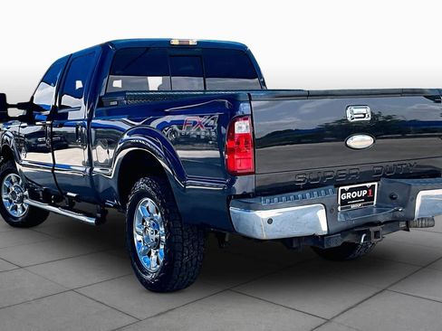 Used 2016 Ford F250 Lariat w/ Lariat Ultimate Package AWD/4WD image 12