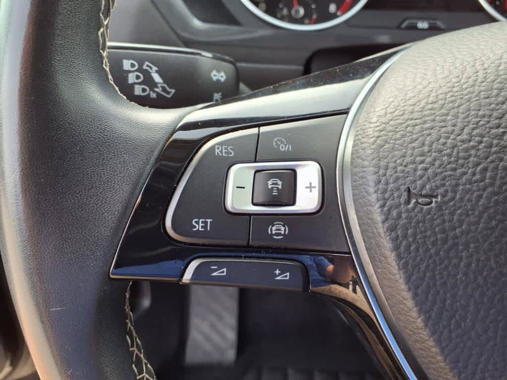 Used 2021 Volkswagen Tiguan SE FWD image 23