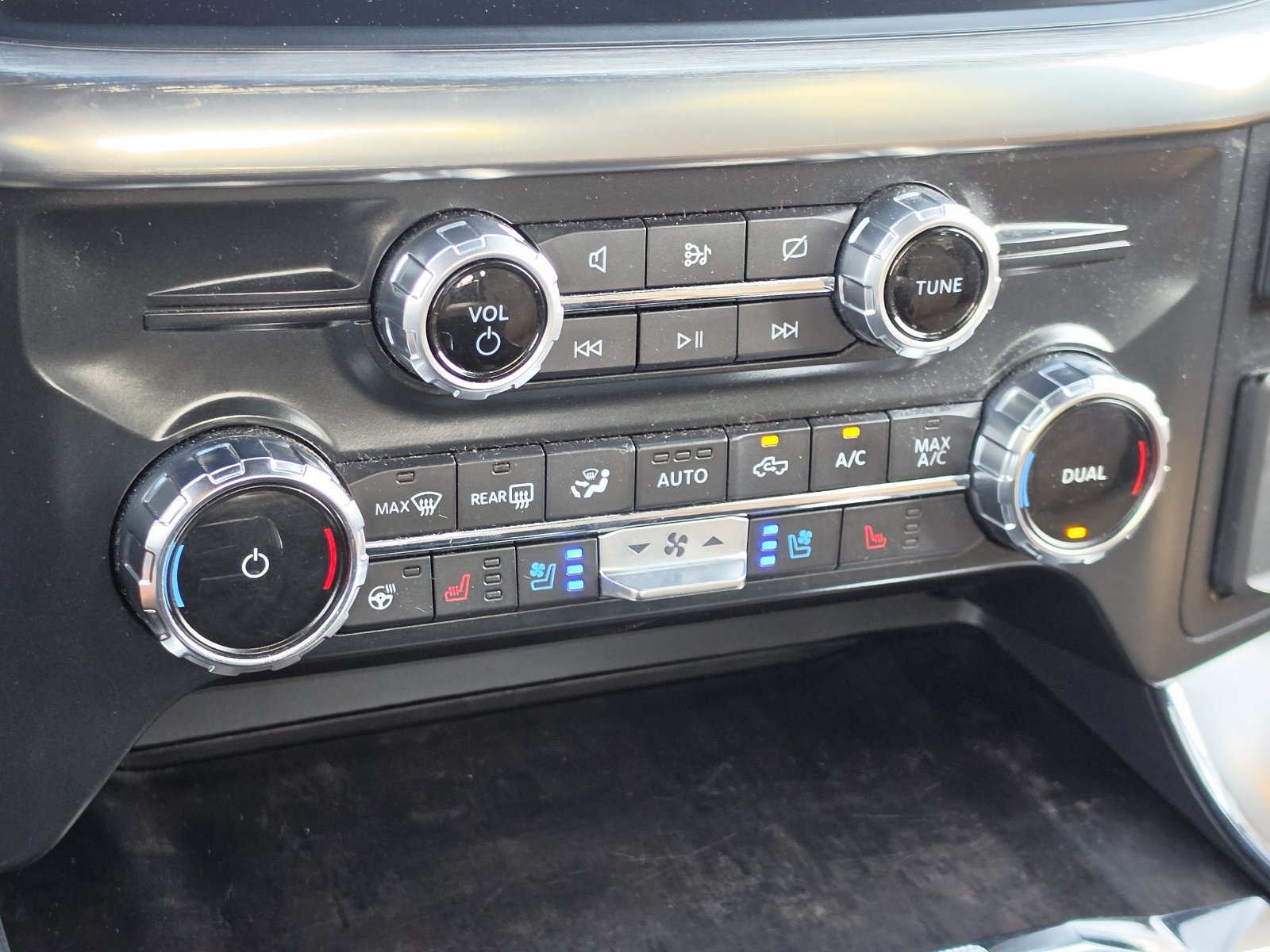 Used 2022 Ford F150 Lariat w/ Equipment Group 502A High AWD/4WD image 33