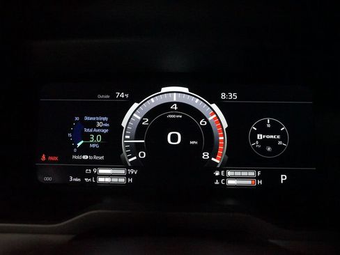 New 2026 Toyota Tundra Limited AWD/4WD image 16