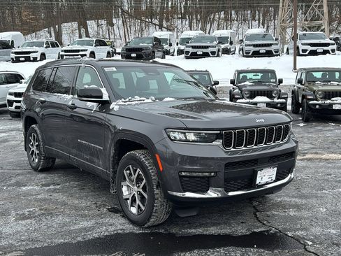New 2025 Jeep Grand Cherokee L Limited w/ MOPAR Finishing Package image 3
