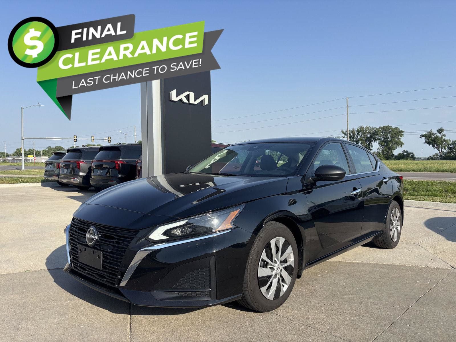 Used 2024 Nissan Altima 2.5 S FWD image 1
