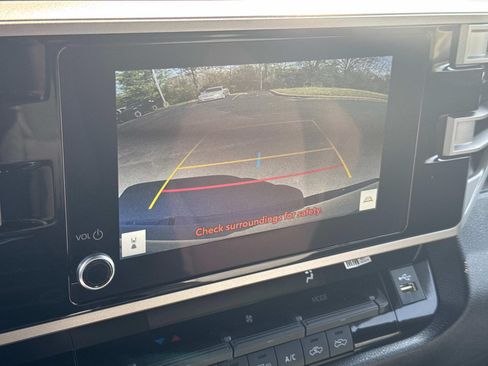 Used 2025 Toyota Tundra SR5 w/ SR5 Convenience Package AWD/4WD image 37