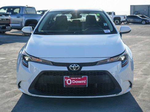 Used 2022 Toyota Corolla LE FWD image 4