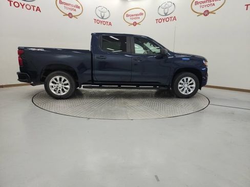 Used 2022 Chevrolet Silverado 1500 Custom AWD/4WD image 3