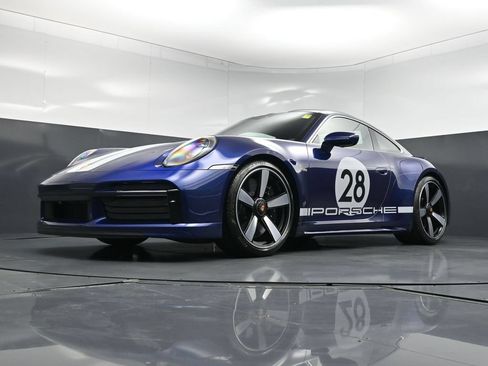 Used 2023 Porsche 911 Sport Classic RWD image 22