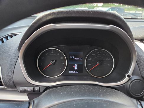 Used 2020 Mitsubishi Eclipse Cross ES FWD image 25