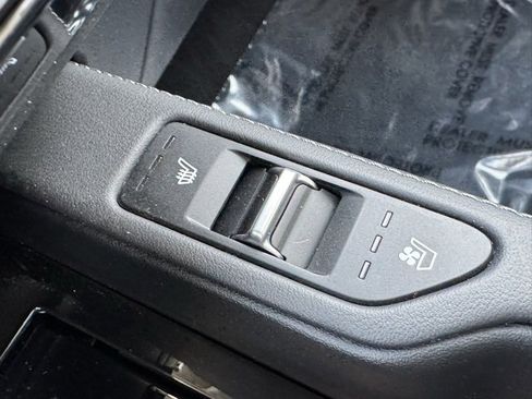 Used 2021 Kia Telluride EX w/ EX Premium Package image 19