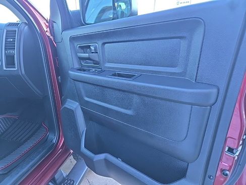 Used 2018 RAM 2500 Tradesman w/ Chrome Appearance Group image 71