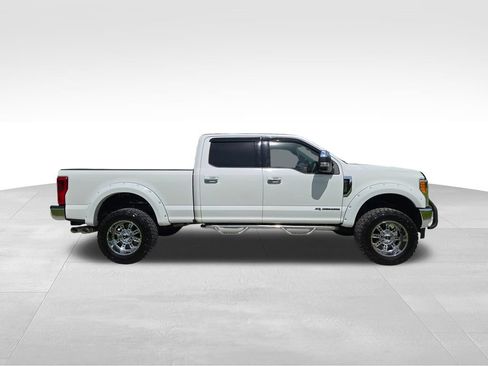 Used 2017 Ford F250 Lariat w/ Chrome Package AWD/4WD image 11