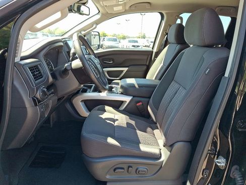 Certified 2024 Nissan Titan SV w/ SV Convenience Package image 14