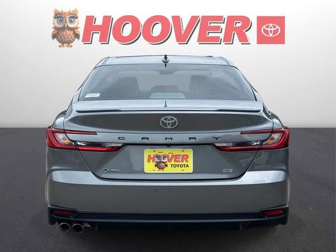 Used 2026 Toyota Camry SE w/ Convenience Package FWD image 3