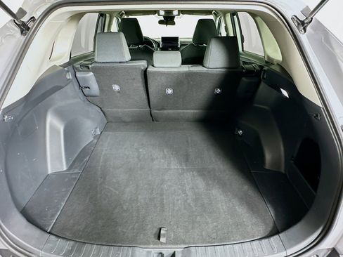 Used 2024 Toyota RAV4 LE image 28