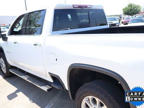 Used 2025 Chevrolet Silverado 2500 LTZ w/ LTZ Premium Package AWD/4WD image 11