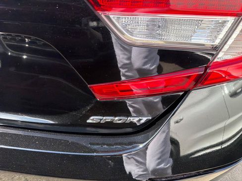 Used 2019 Honda Accord Sport image 8
