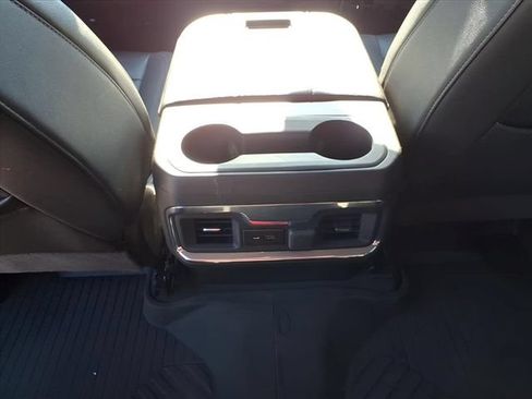 Used 2022 Chevrolet Silverado 1500 LTZ w/ LTZ Premium Package AWD/4WD image 15