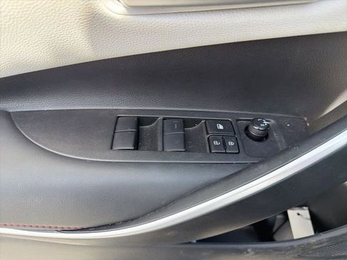 Used 2024 Toyota Corolla SE FWD image 16