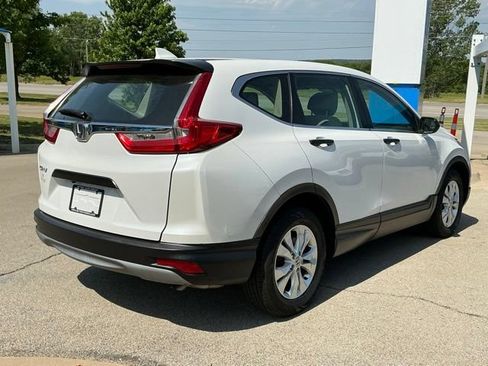 Used 2019 Honda CR-V LX image 3