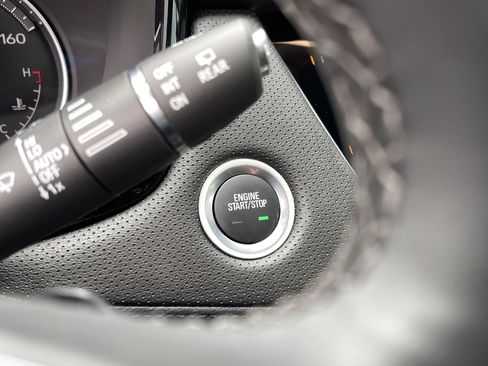 Certified 2025 Cadillac XT5 Premium Luxury image 21