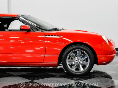 Used 2002 Ford Thunderbird image 28