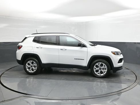 New 2026 Jeep Compass Latitude image 26