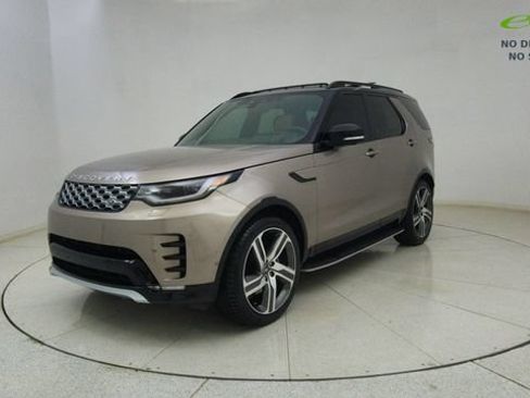 Used 2024 Land Rover Discovery Metropolitan Edition AWD/4WD image 74