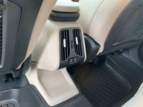 Used 2023 BMW X1 xDrive28i w/ Convenience Package image 16