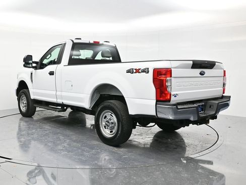 Used 2022 Ford F250 XL w/ Power Equipment Group image 7