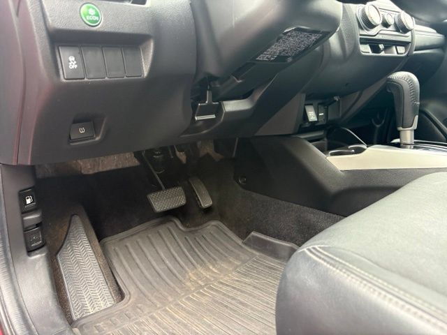 Used 2017 Honda Fit EX-L image 31