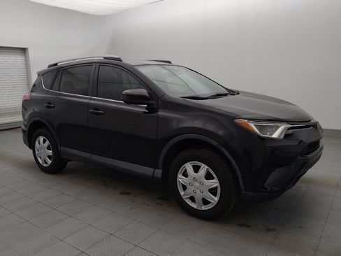 Used 2018 Toyota RAV4 LE image 11