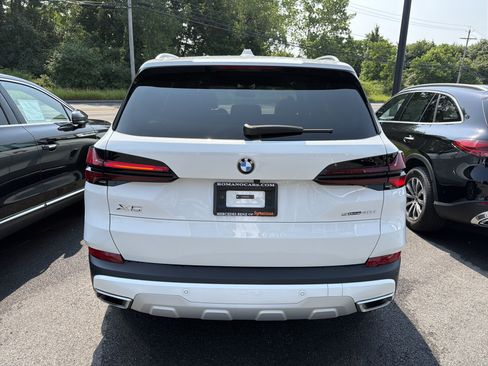Used 2024 BMW X5 sDrive40i w/ Premium Package RWD image 6