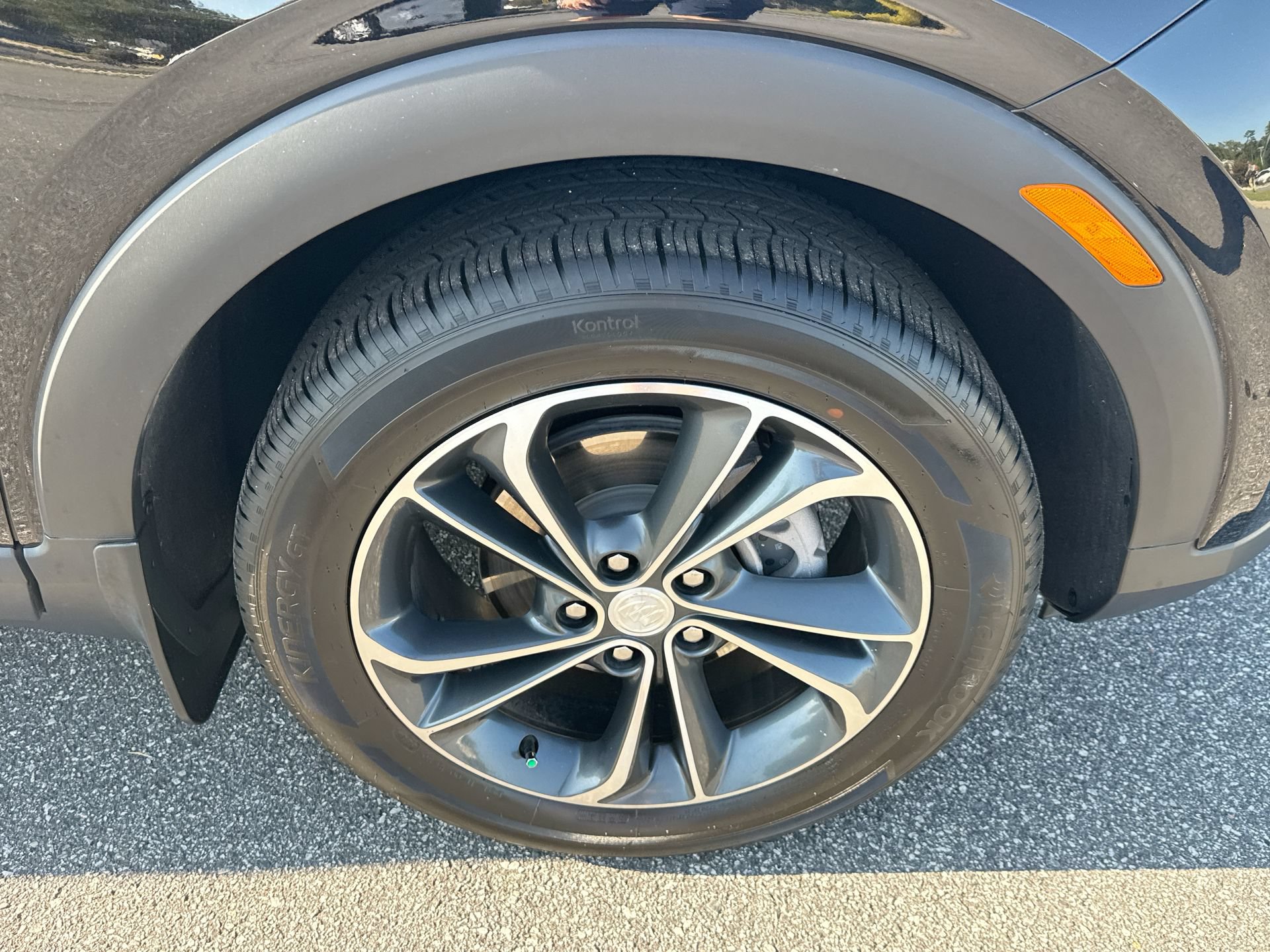 Used 2022 Buick Encore GX Select FWD image 31