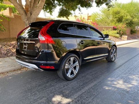 Used 2017 Volvo XC60 T5 Dynamic w/ Preferred Option Package FWD image 5