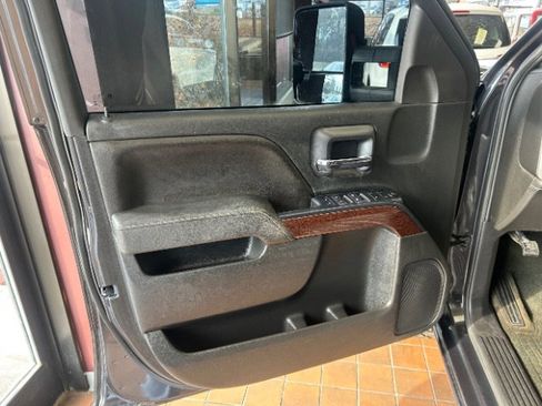 Used 2014 GMC Sierra 1500 SLE w/ SLE Value Package image 6