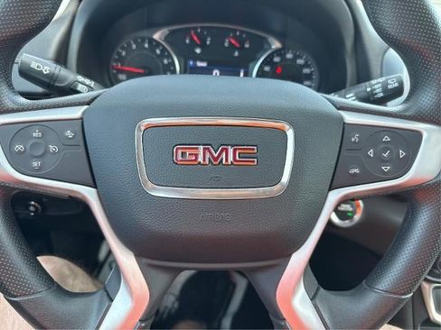 Used 2023 GMC Terrain SLE w/ Driver Convenience Package image 25