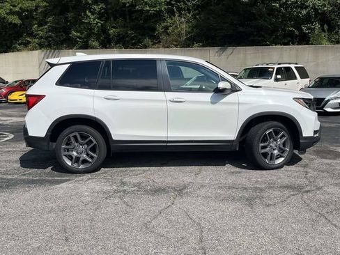 Used 2023 Honda Passport EX-L image 2