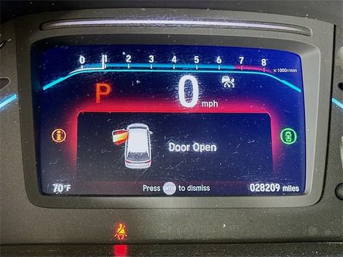 Certified 2023 Honda Odyssey Touring image 4