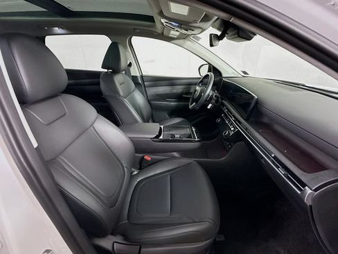 Certified 2025 Hyundai Tucson SEL AWD/4WD image 31