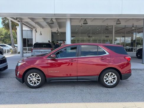 Used 2021 Chevrolet Equinox LT image 3