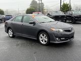 Used 2014 Toyota Camry L image 2