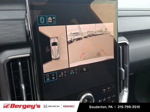 New 2026 GMC Acadia AT4 w/ Luxury Package AWD/4WD image 15