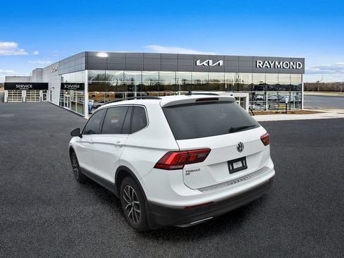 Used 2021 Volkswagen Tiguan SE FWD image 5