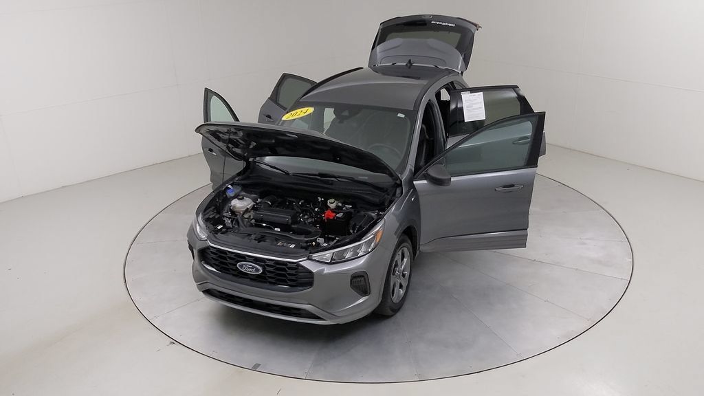 Certified 2024 Ford Escape ST-Line w/ Tech Pack #1 AWD/4WD image 42