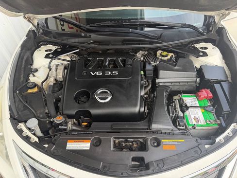 Used 2015 Nissan Altima 3.5 SL FWD image 34